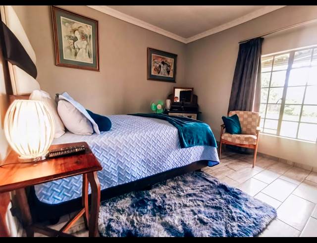 3 BEDROOM GUEST HOUSE FOR SALE IN PENDALE
